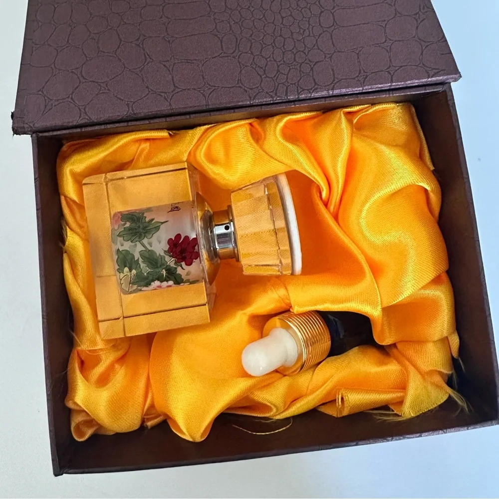 NWT - American Silkflower Fragrance Diffuser